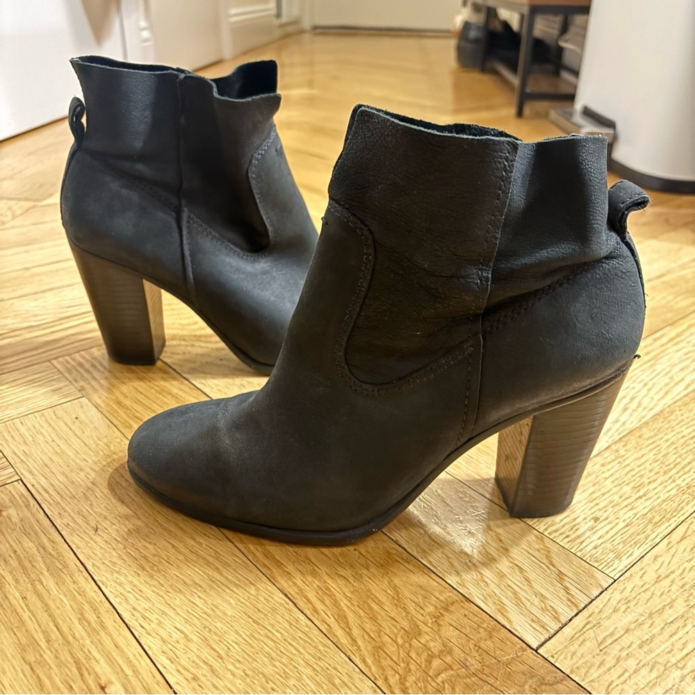 Vince Camuto black faux suede ankle booties